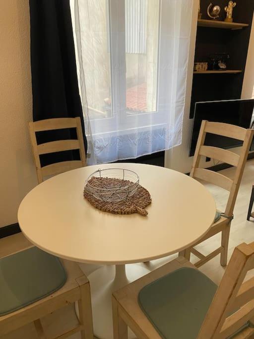 L'Augusteum Apartamento Nîmes Exterior foto