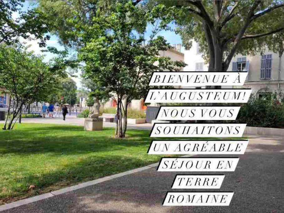 L'Augusteum Apartamento Nîmes Exterior foto
