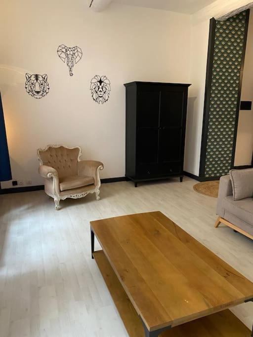 L'Augusteum Apartamento Nîmes Exterior foto