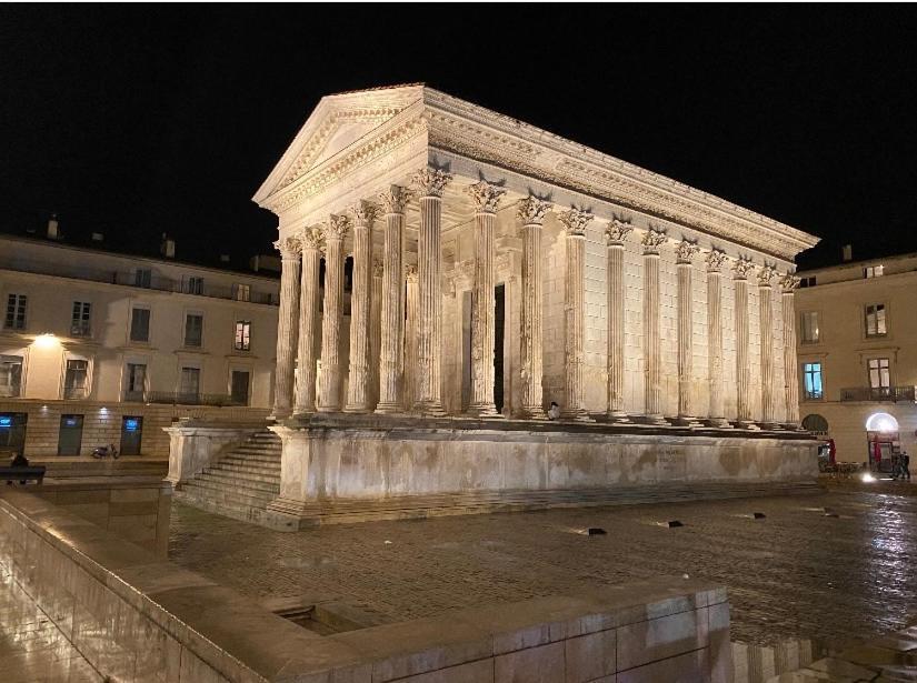 L'Augusteum Apartamento Nîmes Exterior foto